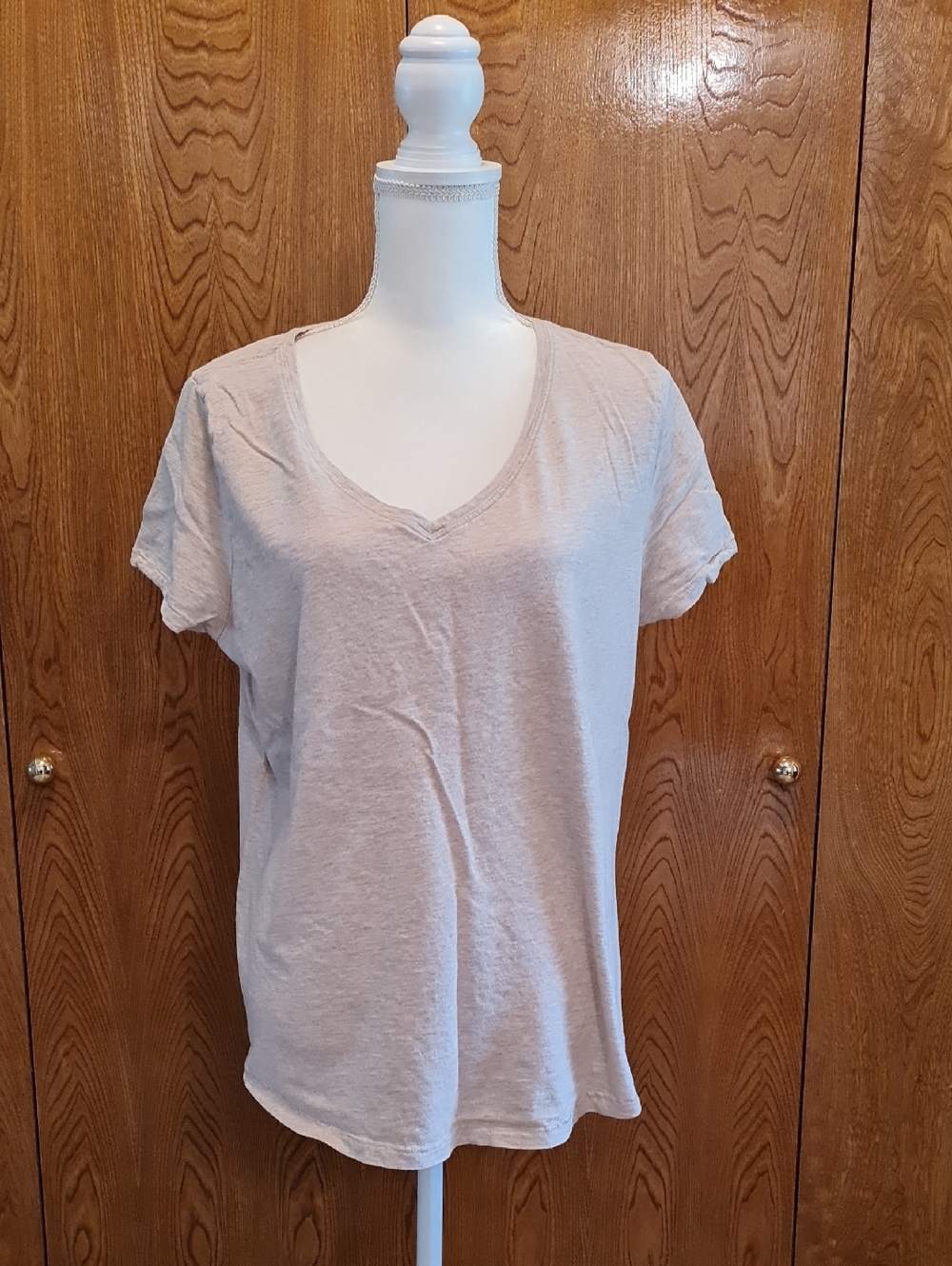 Sonoma Light Beige/Cream V-Neck Short Sleeve Tee